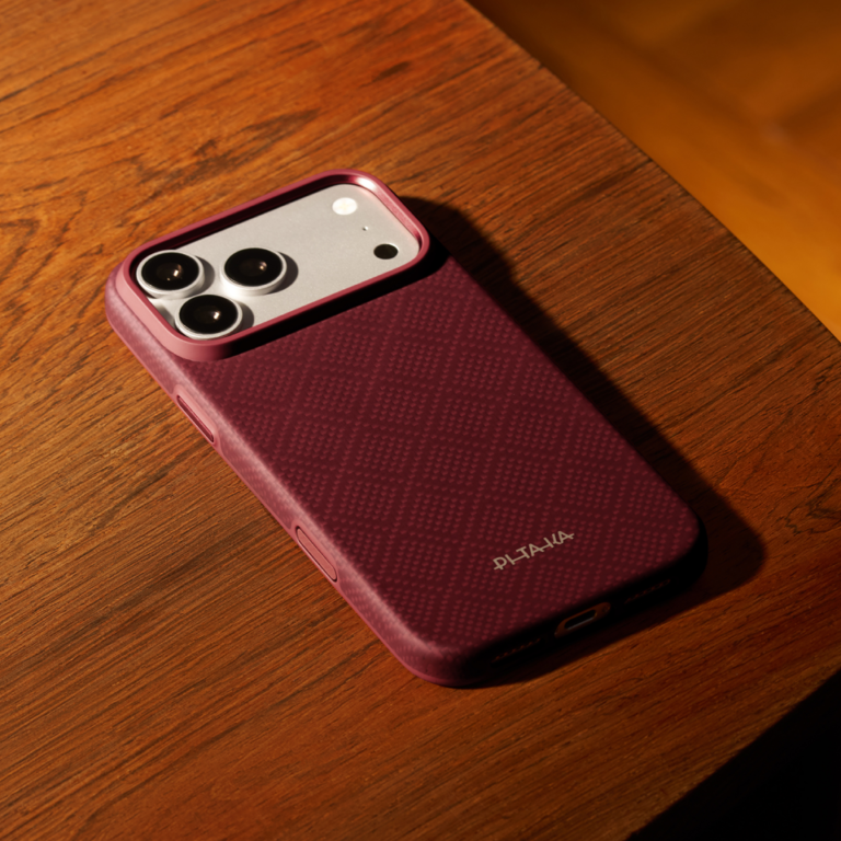 Magsafe Калъф за iPhone 18 Pro, Pitaka Summa Case Argyle Burgundy 03, Бордо