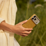 Magsafe Калъф за iPhone 18 Pro Max, Pitaka Edge Case Wind Over Wheat Golden Drift 01, Златист